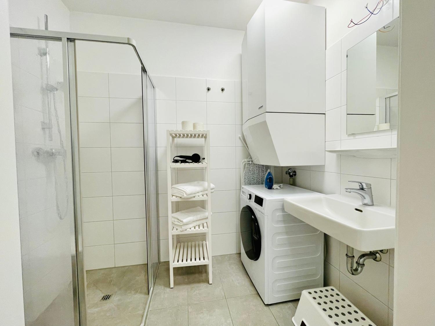 Apstay City Center I Free Parking I Self Check-In Graz Luaran gambar