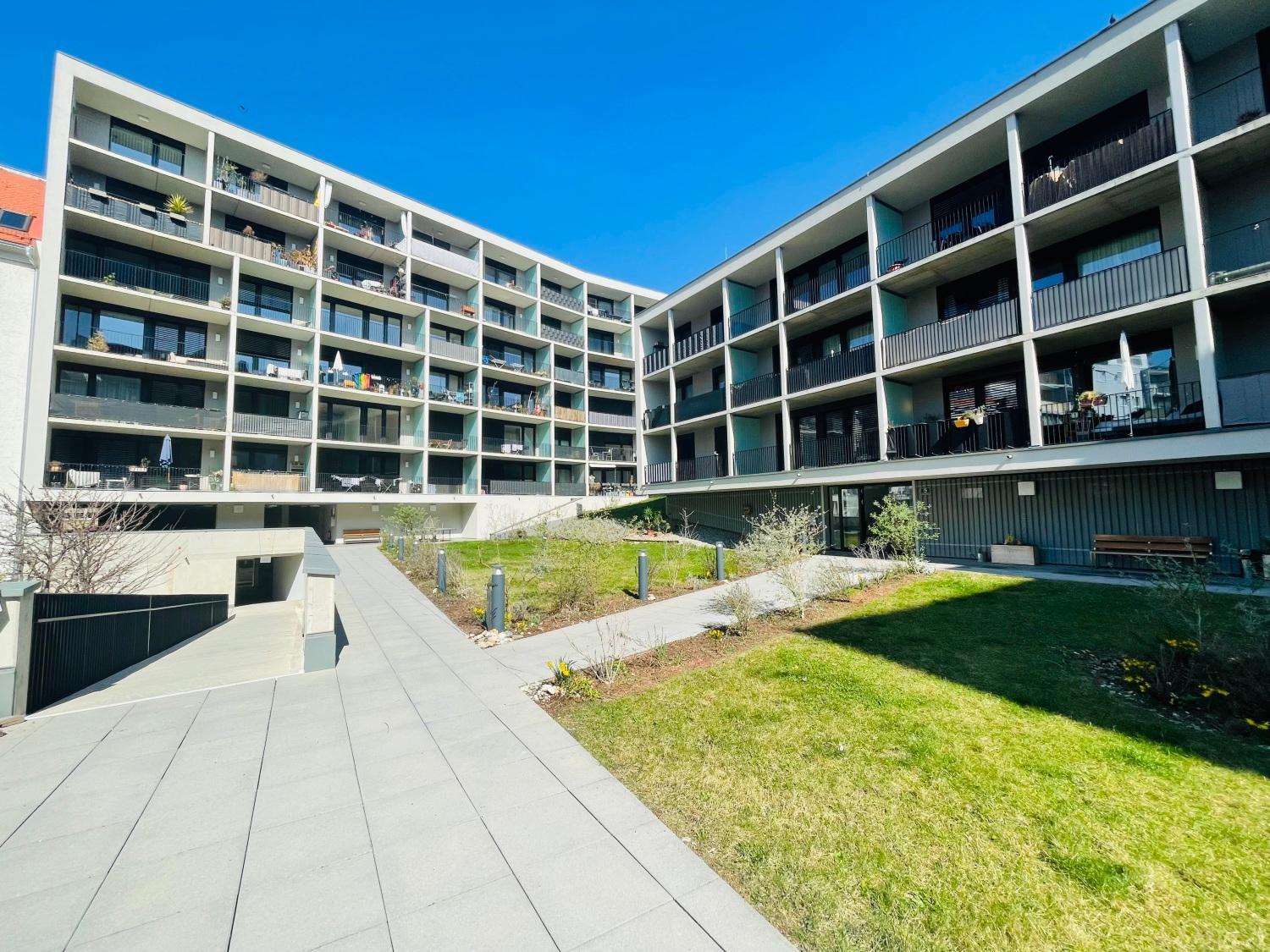 Apstay City Center I Free Parking I Self Check-In Graz Luaran gambar