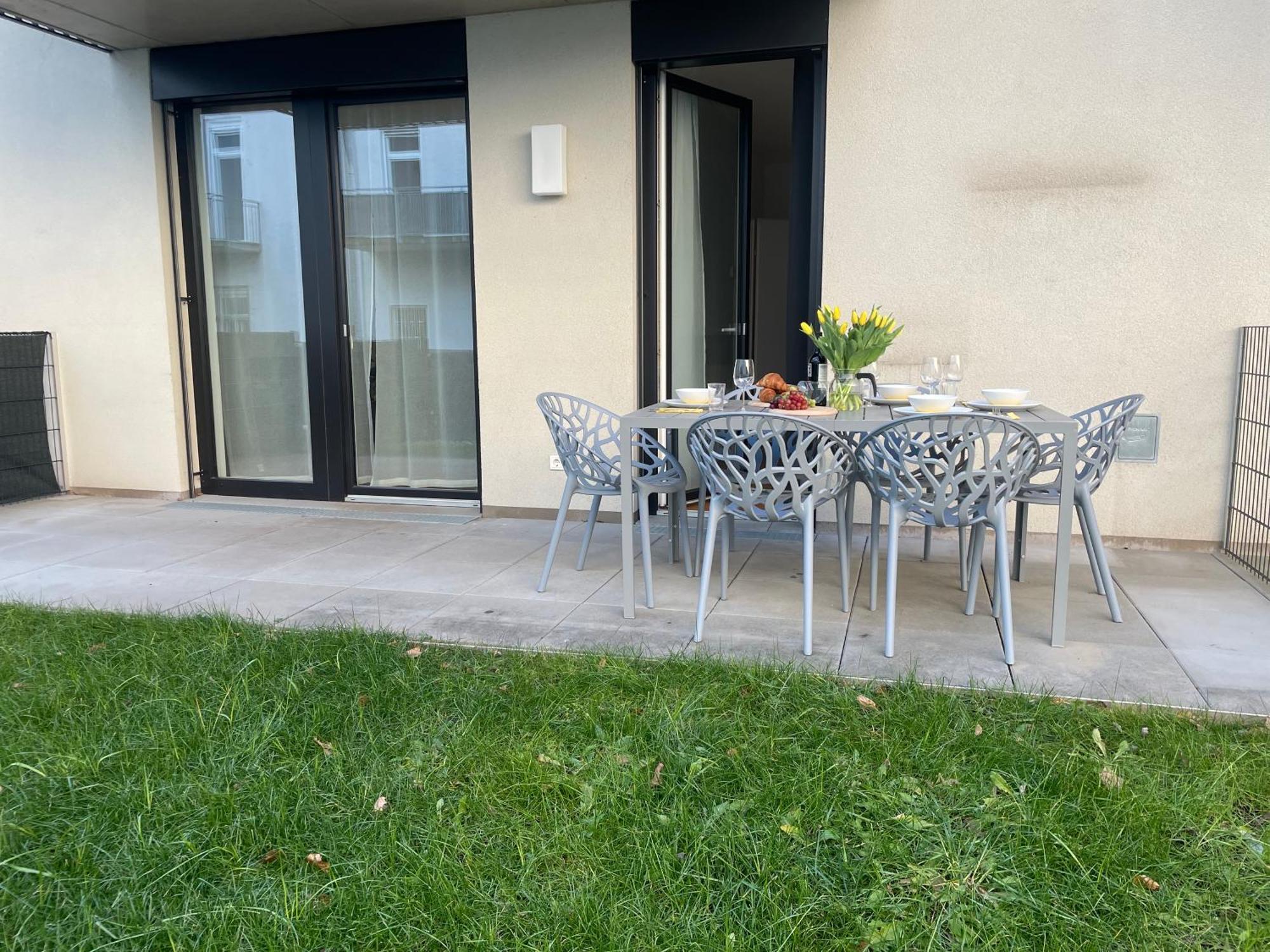 Apstay City Center I Free Parking I Self Check-In Graz Luaran gambar