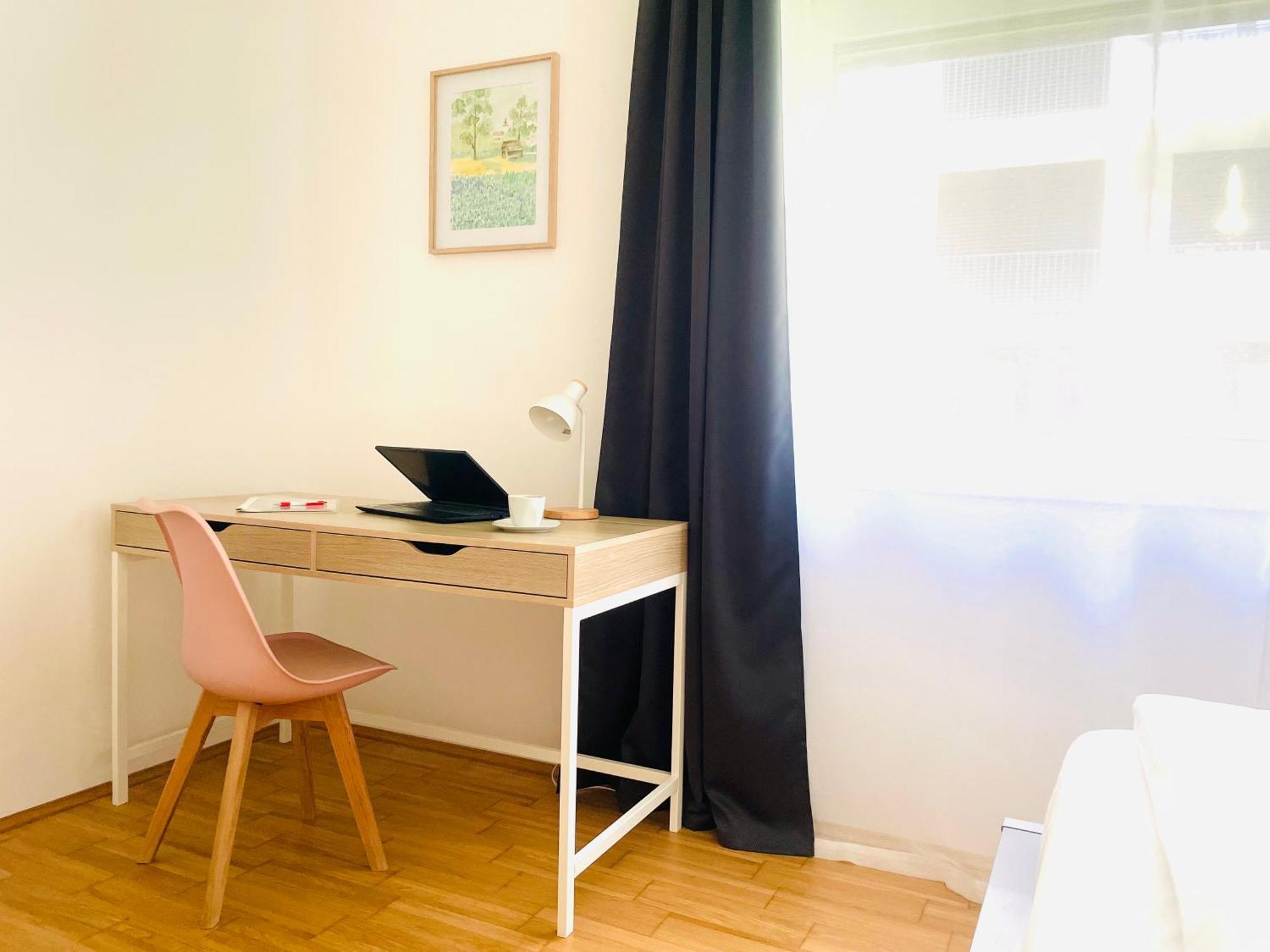 Apstay City Center I Free Parking I Self Check-In Graz Luaran gambar